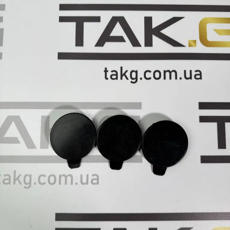 1582574-00-C: Заглушка крюка заднего бампера - Фото 1 | TAK.G 1582574-00-C: Заглушка крюка заднего бампера - Фото 1