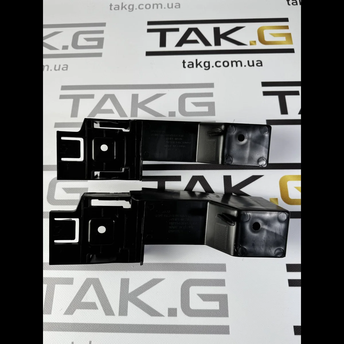 Кронштейн телевізору правий