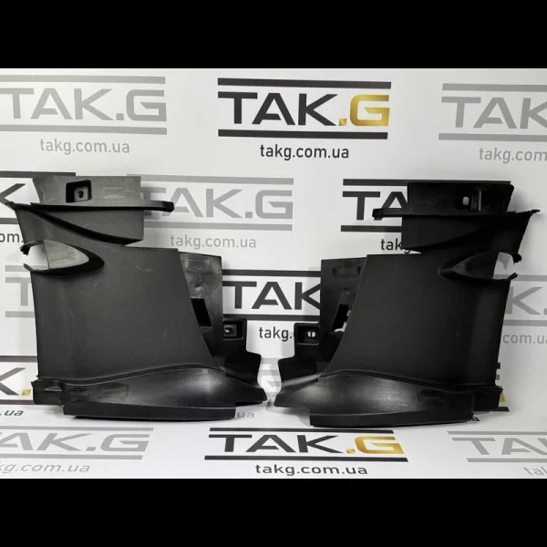 1588187-00-C: Кронштейн переднього бампера - Фото 1