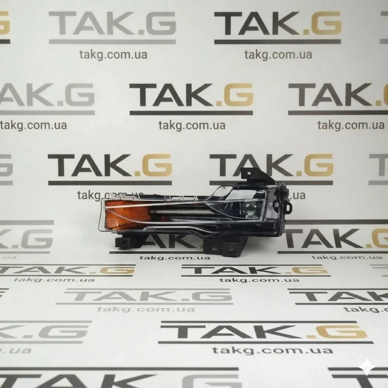 1077391-00-F: Противотуманна фара ліва Європа - Фото 1