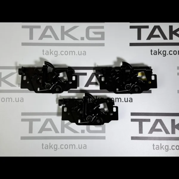 1033011-00-G: Замок капота - Фото 1