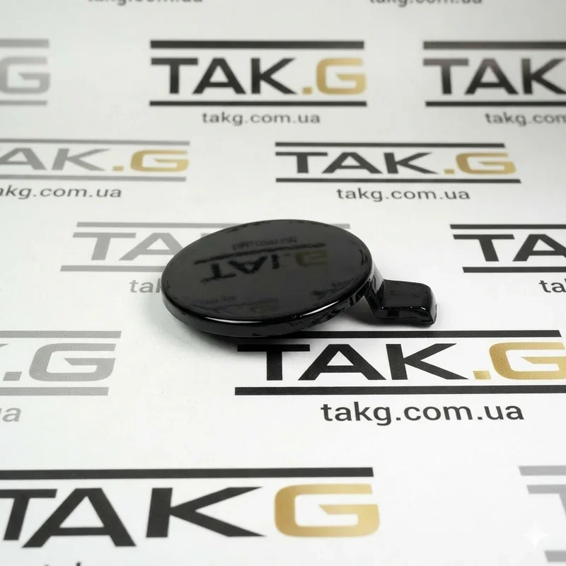 1493746-01-A: Заглушка крюка переднього бампера чорна - Фото 1