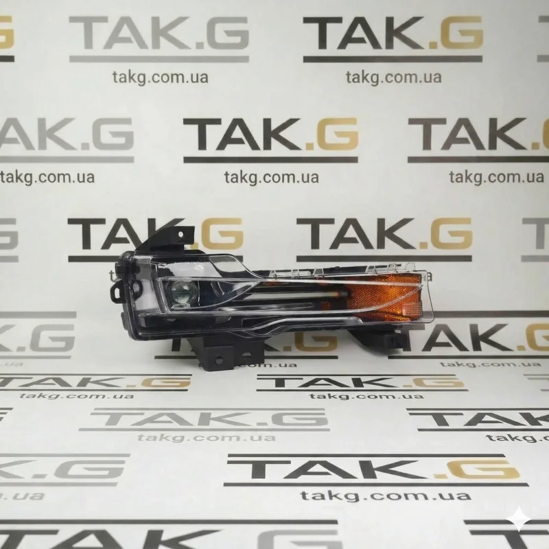 1077392-00-F: Противотуманна фара права Європа - Фото 1