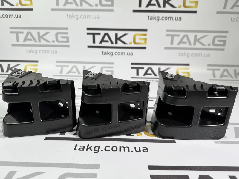 1506969-00-A: Кронштейн заднього ліхтаря правий - Фото 1