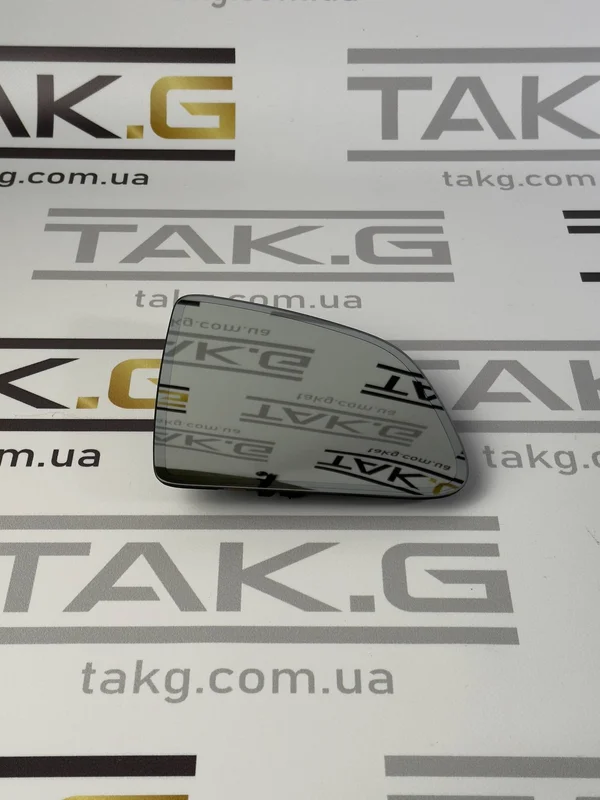 1609854-00-A: Вкладиш дзеркала правий - Фото 1