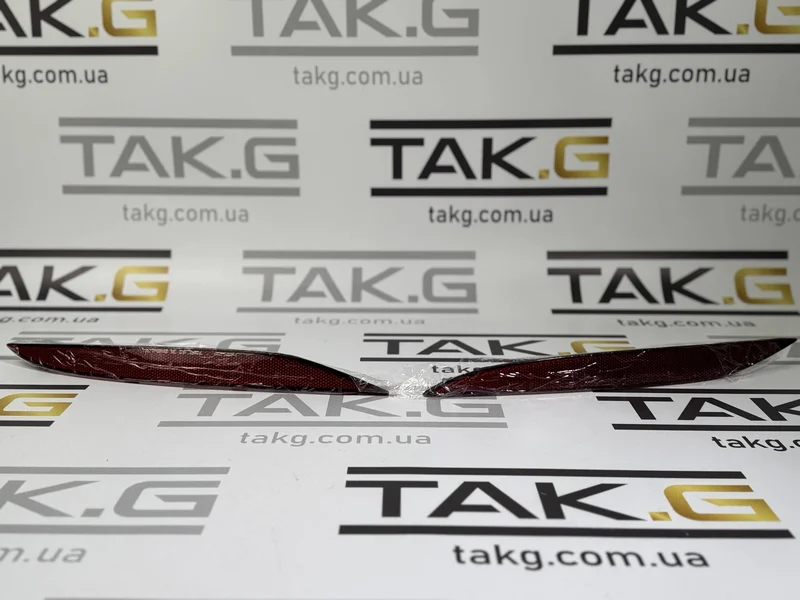 1034343-00-C: Катафот заднього бампера правий - Фото 1