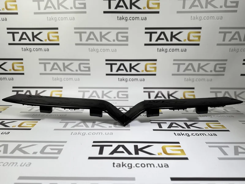 1617074-00-C: Накладка переднего бампера (птичка) - Фото 1