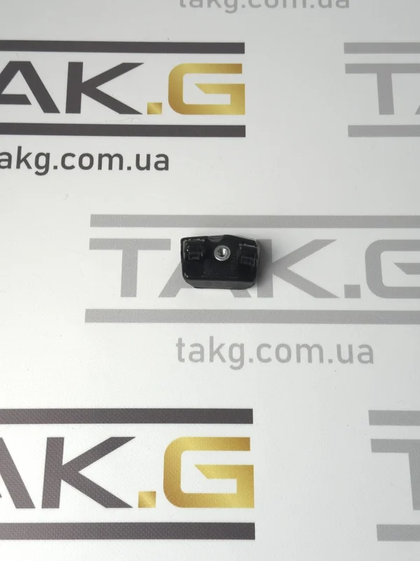 1493772-00-B: Кронштейн переднього бампера квадратний лівий - Фото 1