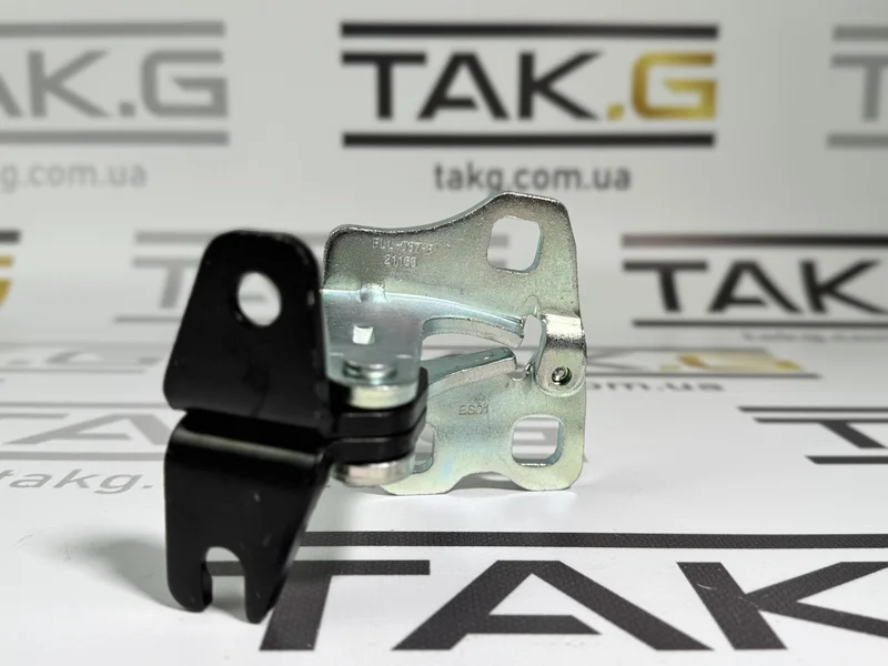 1101037-00-F: Петля двері передньої лівої нижня - Фото 1