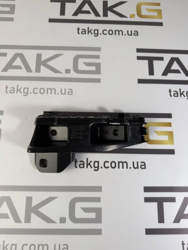 1755643-00-D: Кронштейн фонаря заднього правого - Фото 1